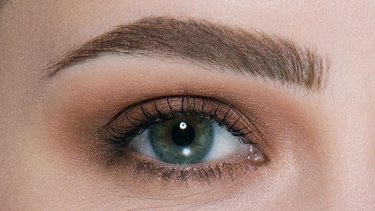 maybelline-Vctoria-Brow-Pen-After-Module-16x9