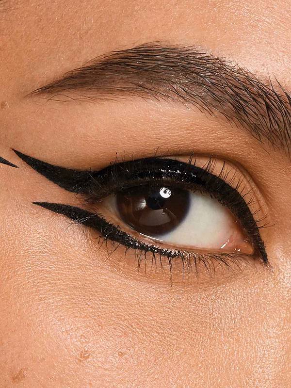 Permanent Eyeliner - Arts of Attraction