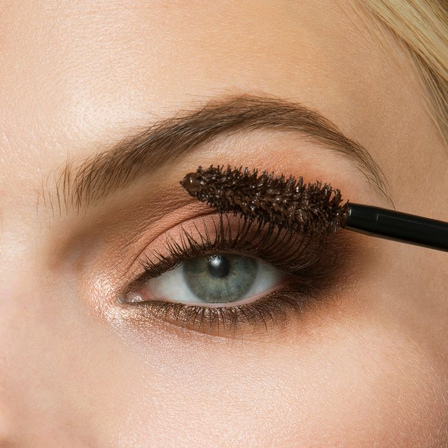 Natural Look Mascara Brown Eyelashes - - Maybelline