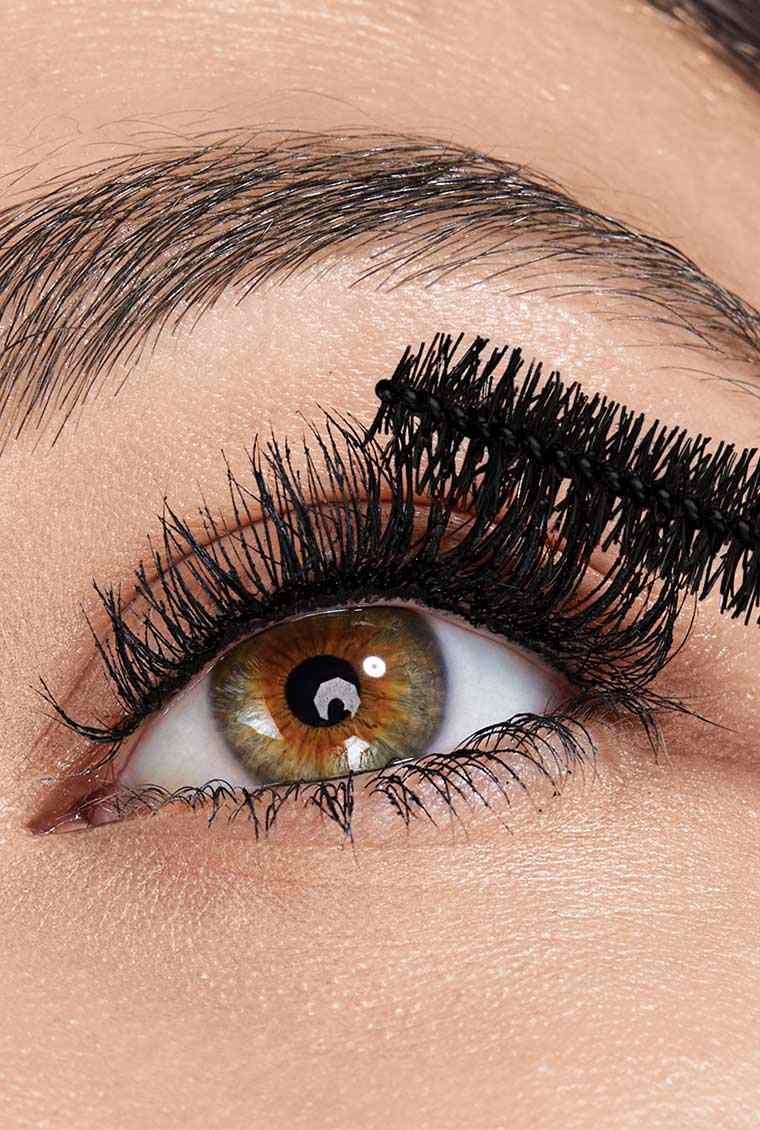 applicationmacro_ mny_makl_falsies_lashlift_dmi_760x1130