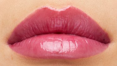 Hydrating Lip Gloss with Hyaluronic Acid - Maybelline