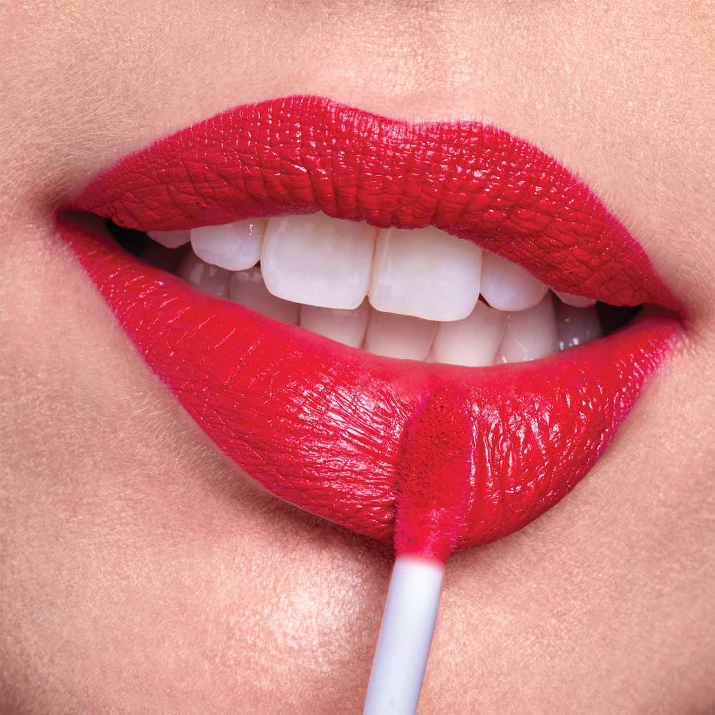 Image2 PDP Carousel Apply SuperStay24H 2Step LipColor