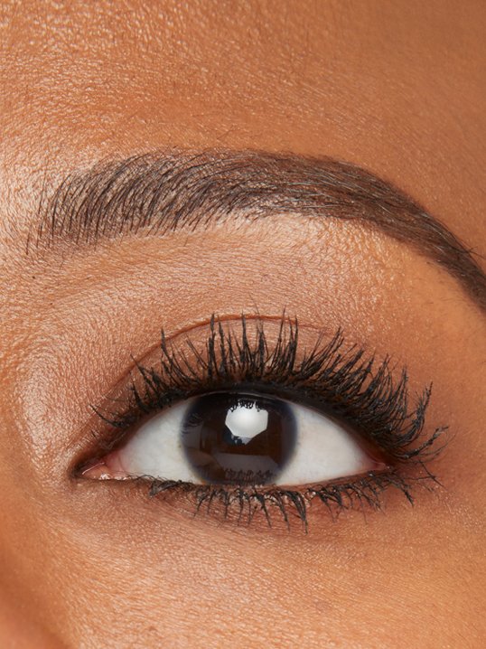 How to Amplify Lashes with Mascara and Primer Maybelline