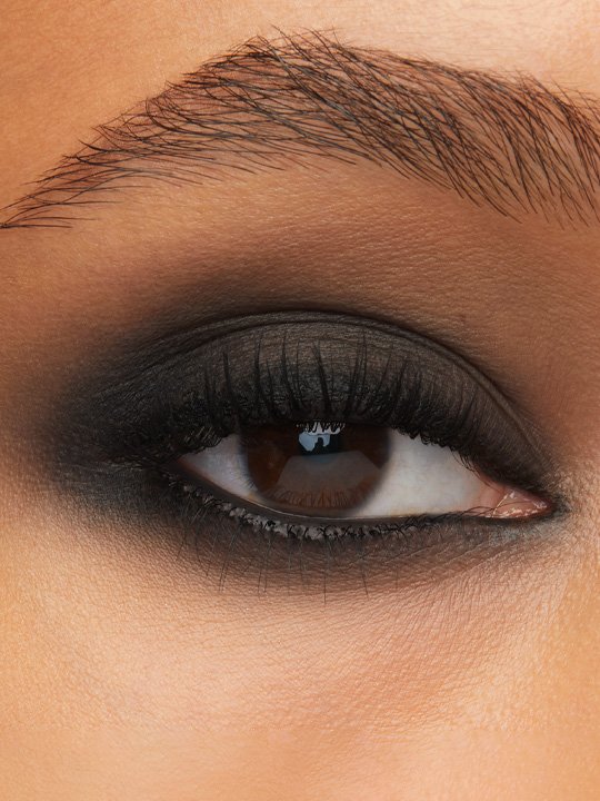 Make up store eye liner