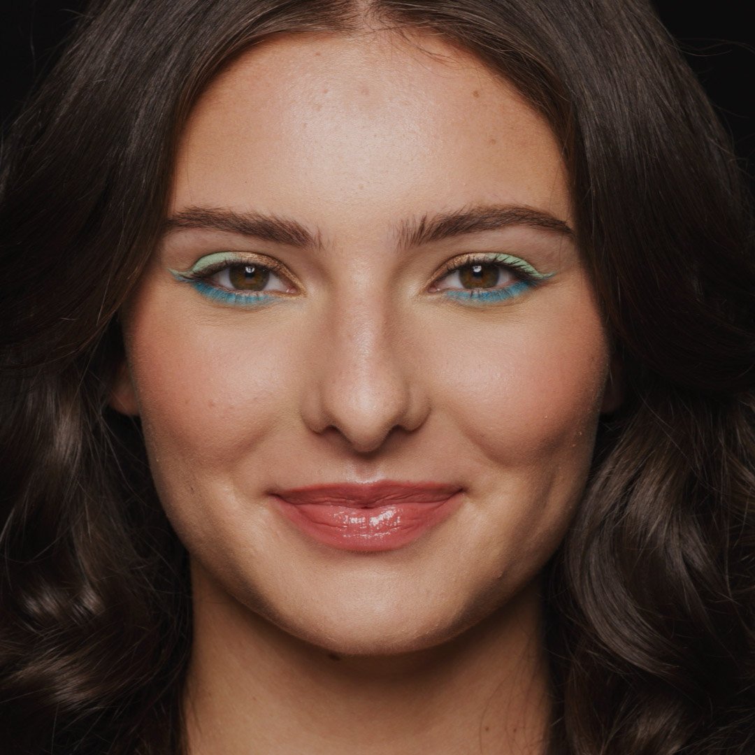 Colored eye shop liners