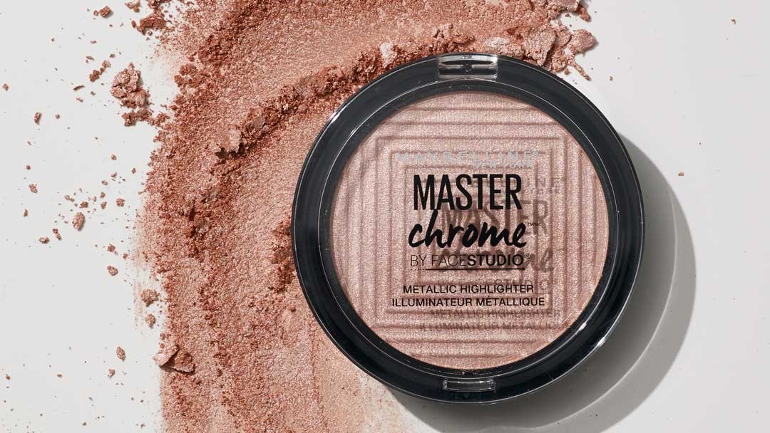 Product shot of Maybellines best drugstore highlighter: Master Chrome Metallic Highlighter.