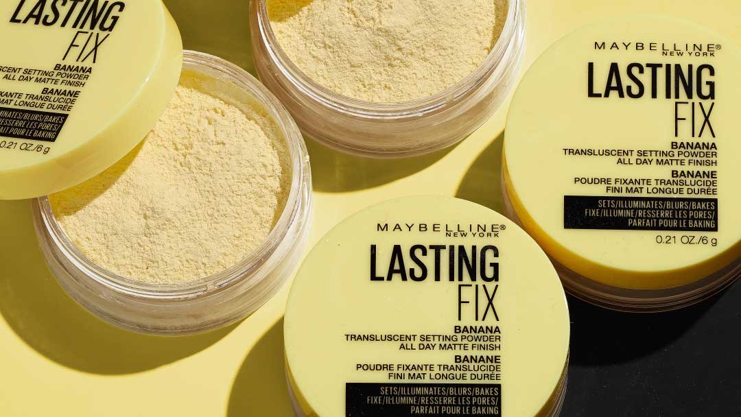 Product shot of Maybellines best drugstore powder: Lasting Fix Banana Powder.
