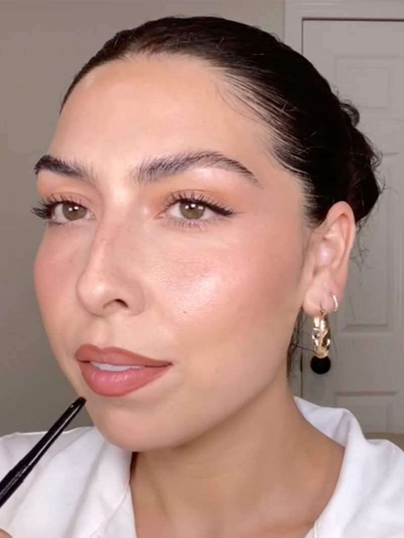 How to Use Brown Lip Liner for Iconic Nude Lips Maybelline