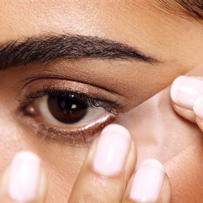 How to top apply eyeliner beginner