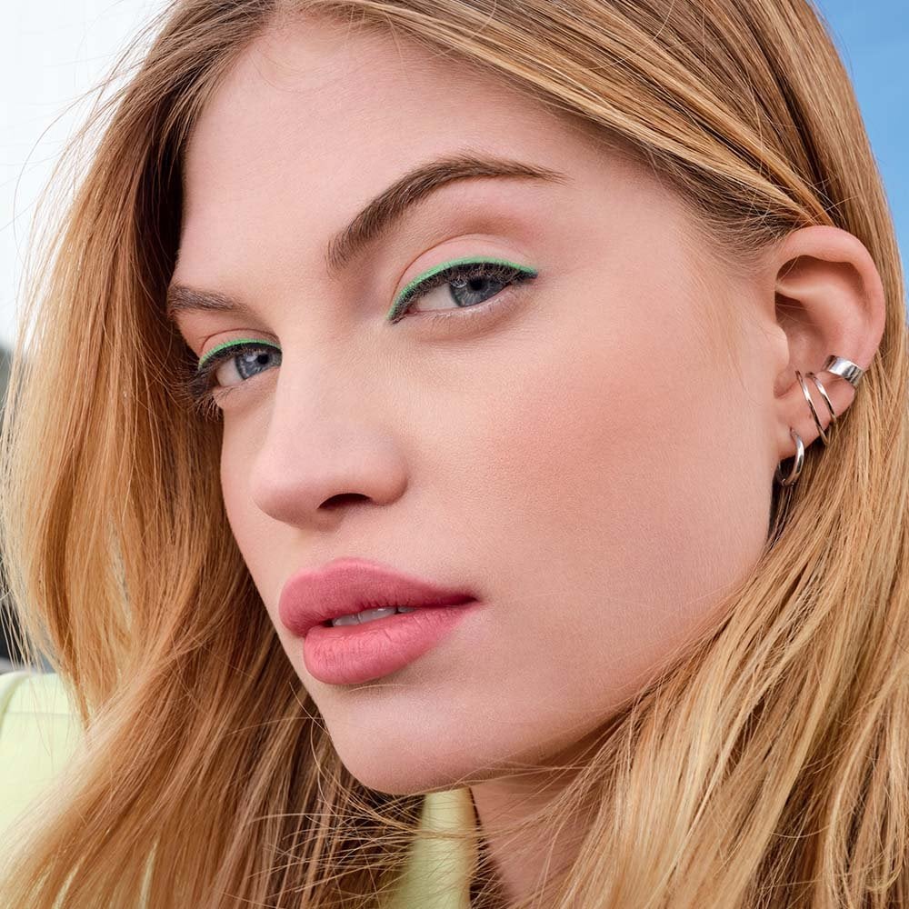 maybelline spring makeup look blushed and bronzed
