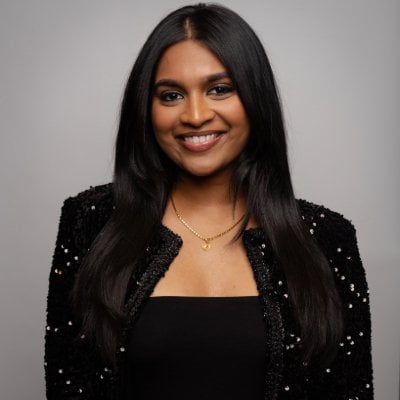 maybelline employee priya headshot