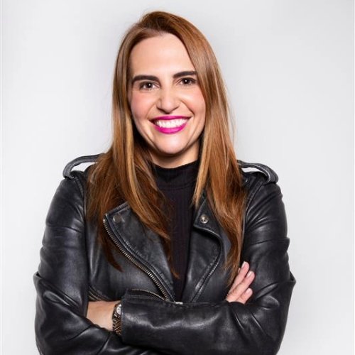 Yasmin Dastmalchi Headshot