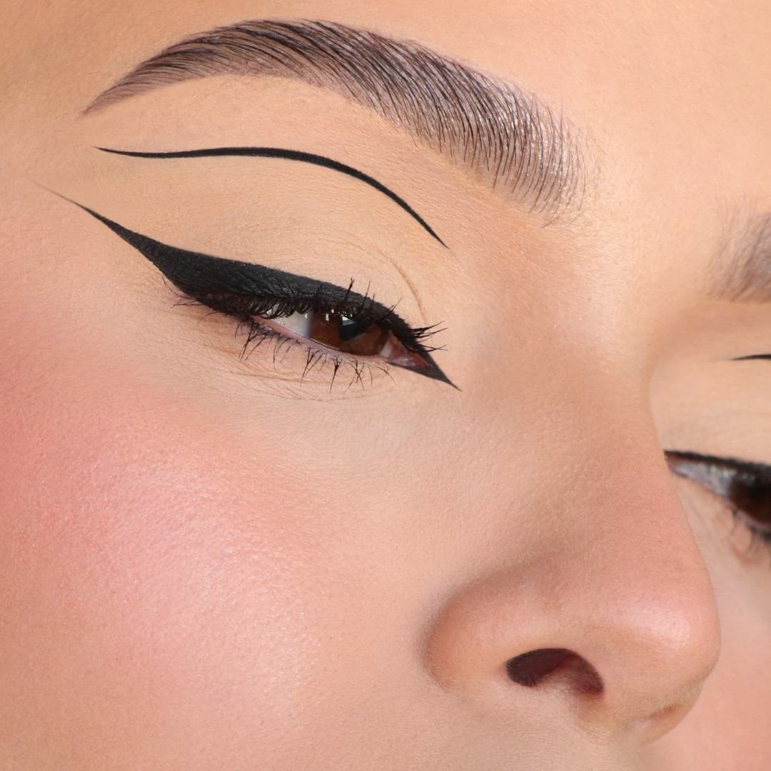 Maori Til Ni Rejsende Best Eyeliner Tutorials from Our Makeup Artists - Maybelline